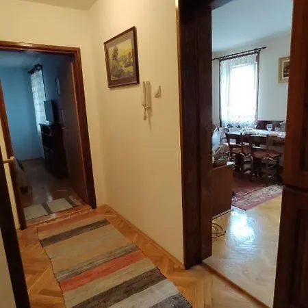 Ela * زلاتيبور